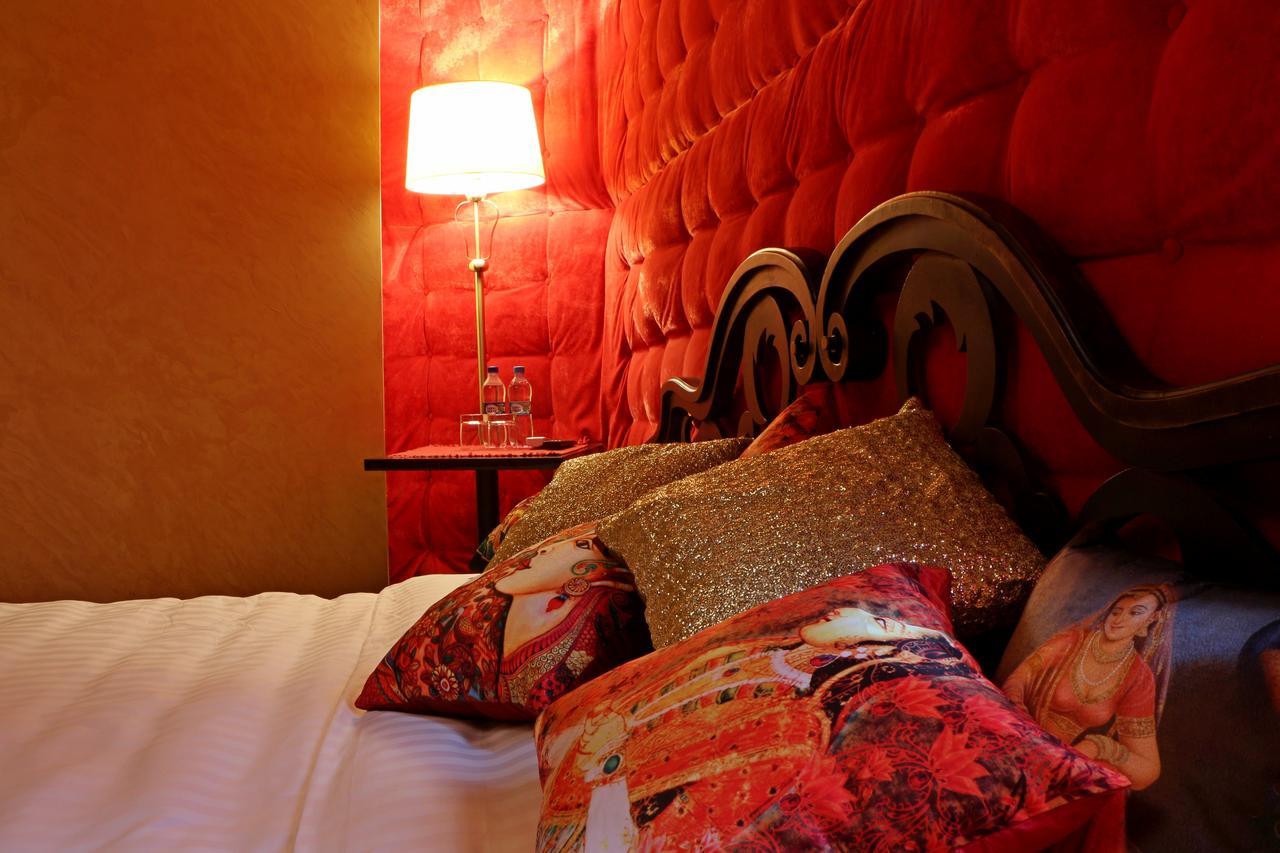 India Palace Hotel Kharkiv Eksteriør billede