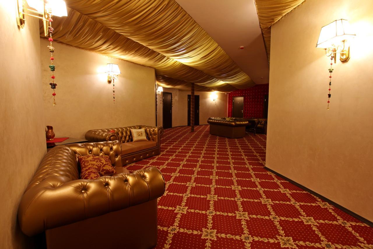 India Palace Hotel Kharkiv Eksteriør billede