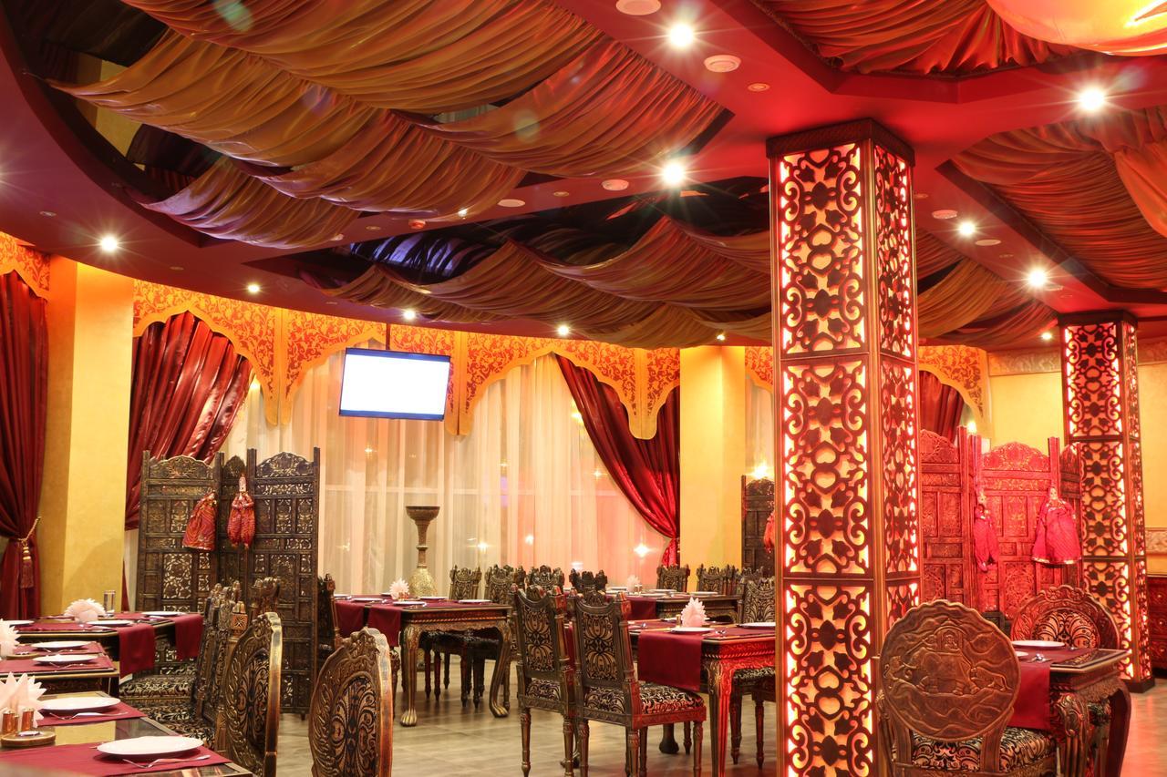 India Palace Hotel Kharkiv Eksteriør billede