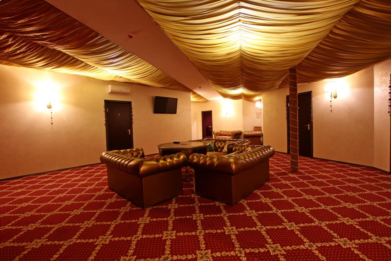 India Palace Hotel Kharkiv Eksteriør billede