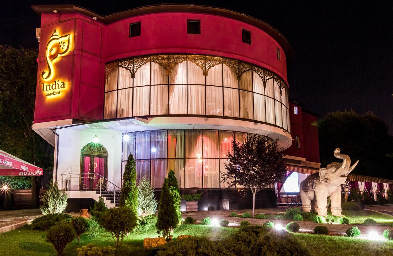 India Palace Hotel Kharkiv Eksteriør billede