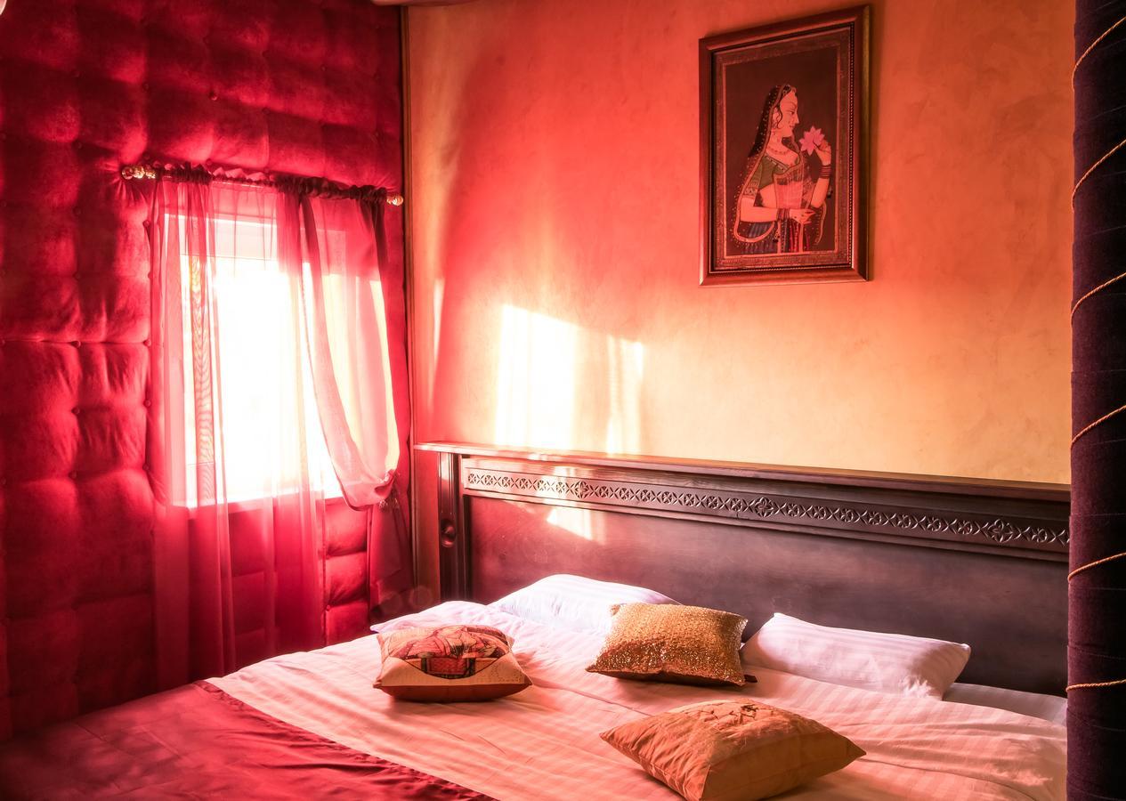 India Palace Hotel Kharkiv Eksteriør billede