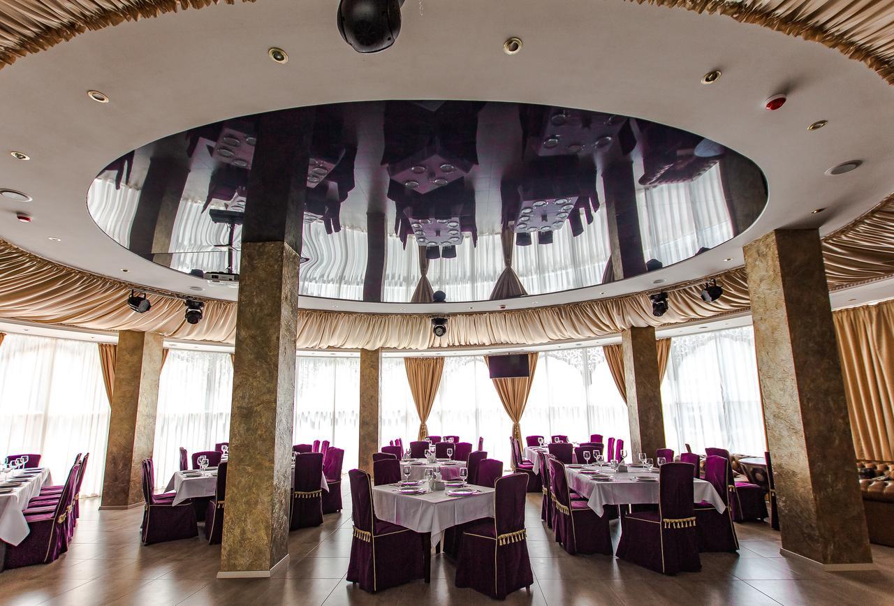 India Palace Hotel Kharkiv Eksteriør billede