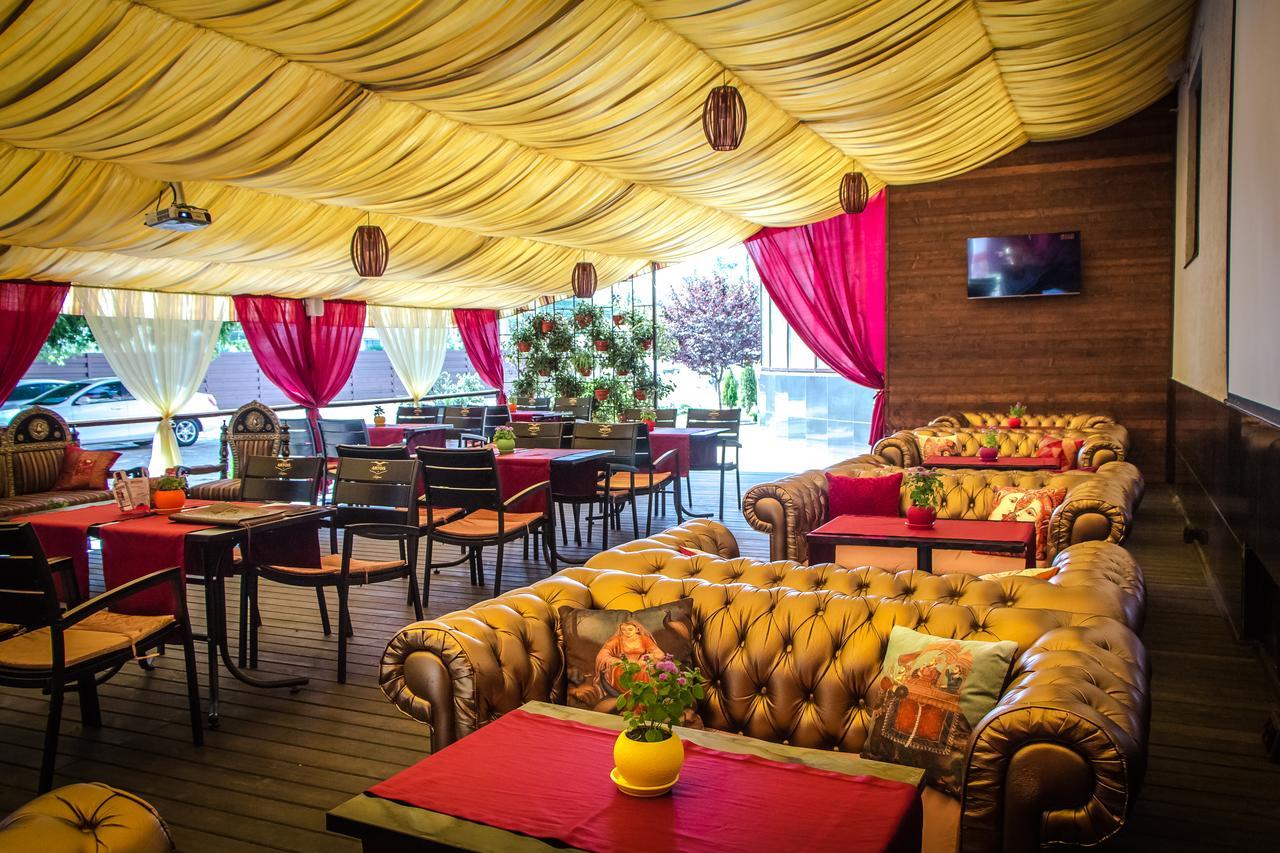 India Palace Hotel Kharkiv Eksteriør billede