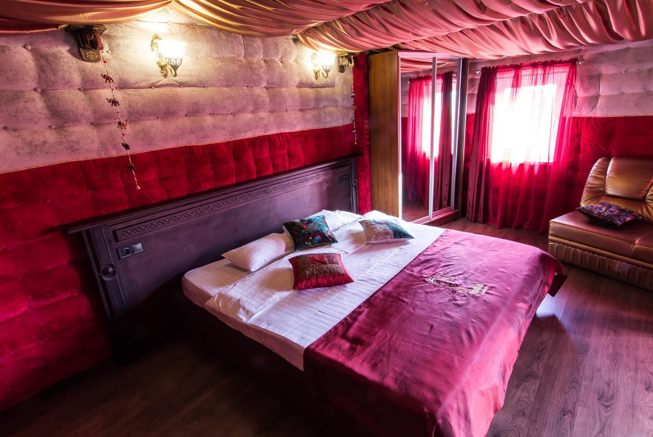 India Palace Hotel Kharkiv Eksteriør billede