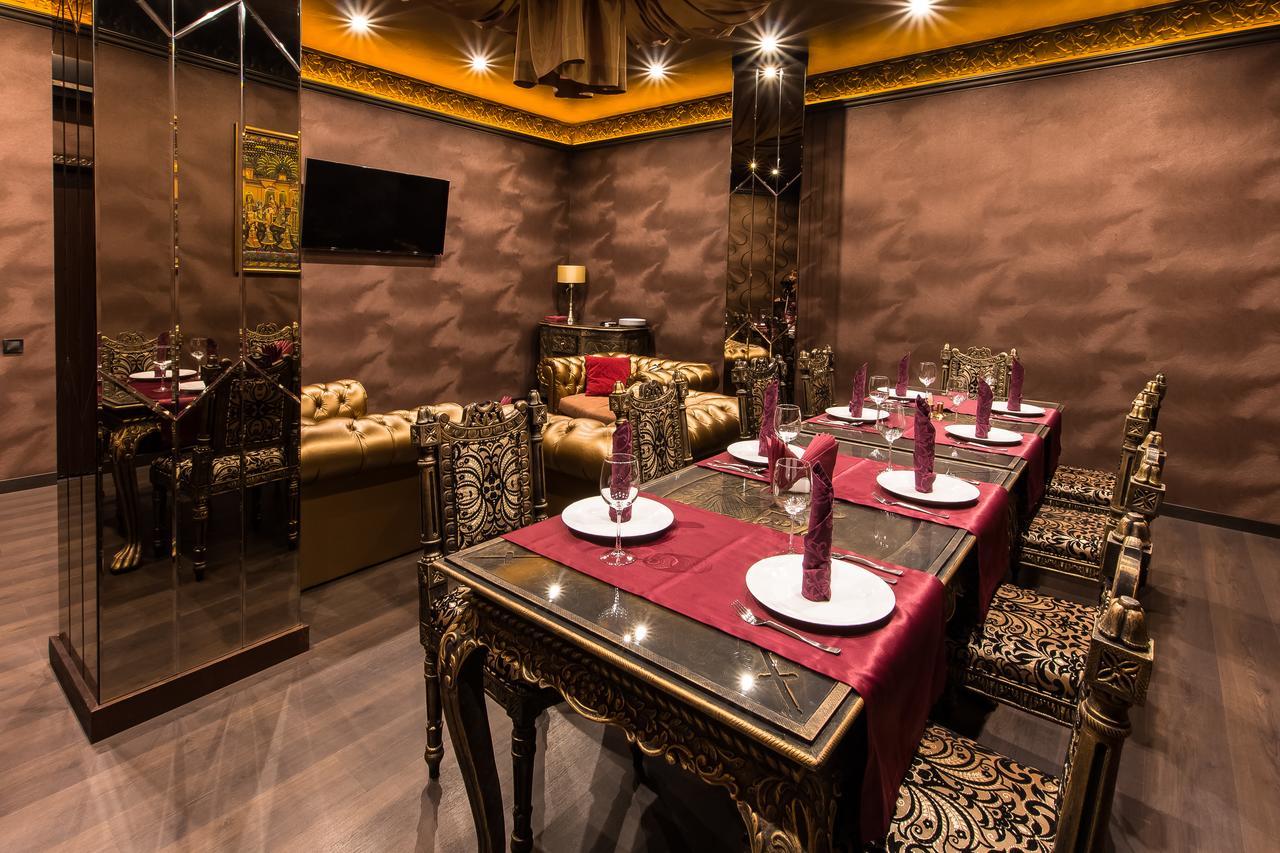 India Palace Hotel Kharkiv Eksteriør billede
