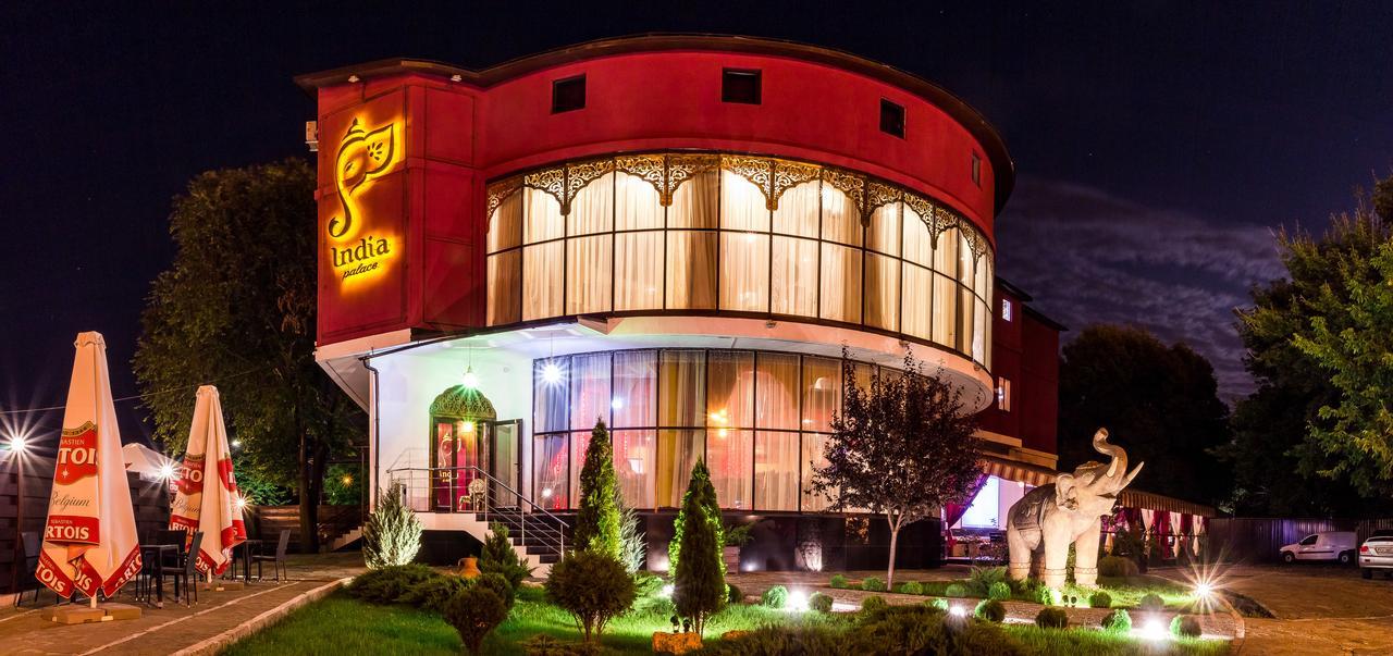India Palace Hotel Kharkiv Eksteriør billede